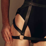 MAZE - Arnés de vestir Arrow Negro TESTER - Bijoux Indiscrets Tester
